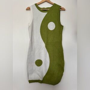 Green Ying Yang dress - Size L